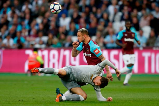 与球队的发 与球队的发