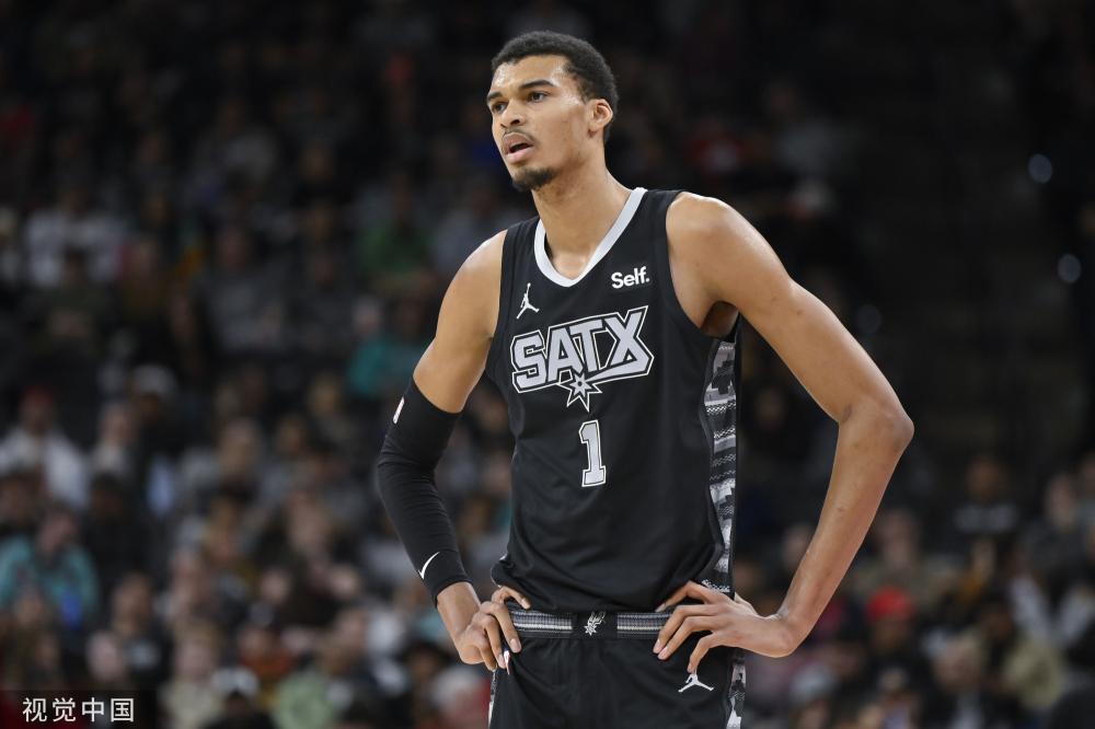 场上多次扮 场上多次扮