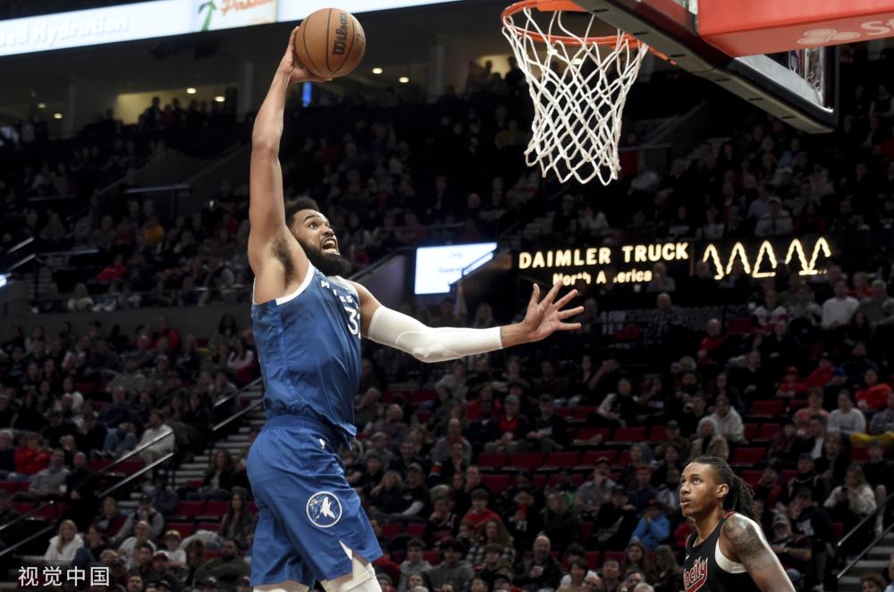 纵观整场比 纵观整场比